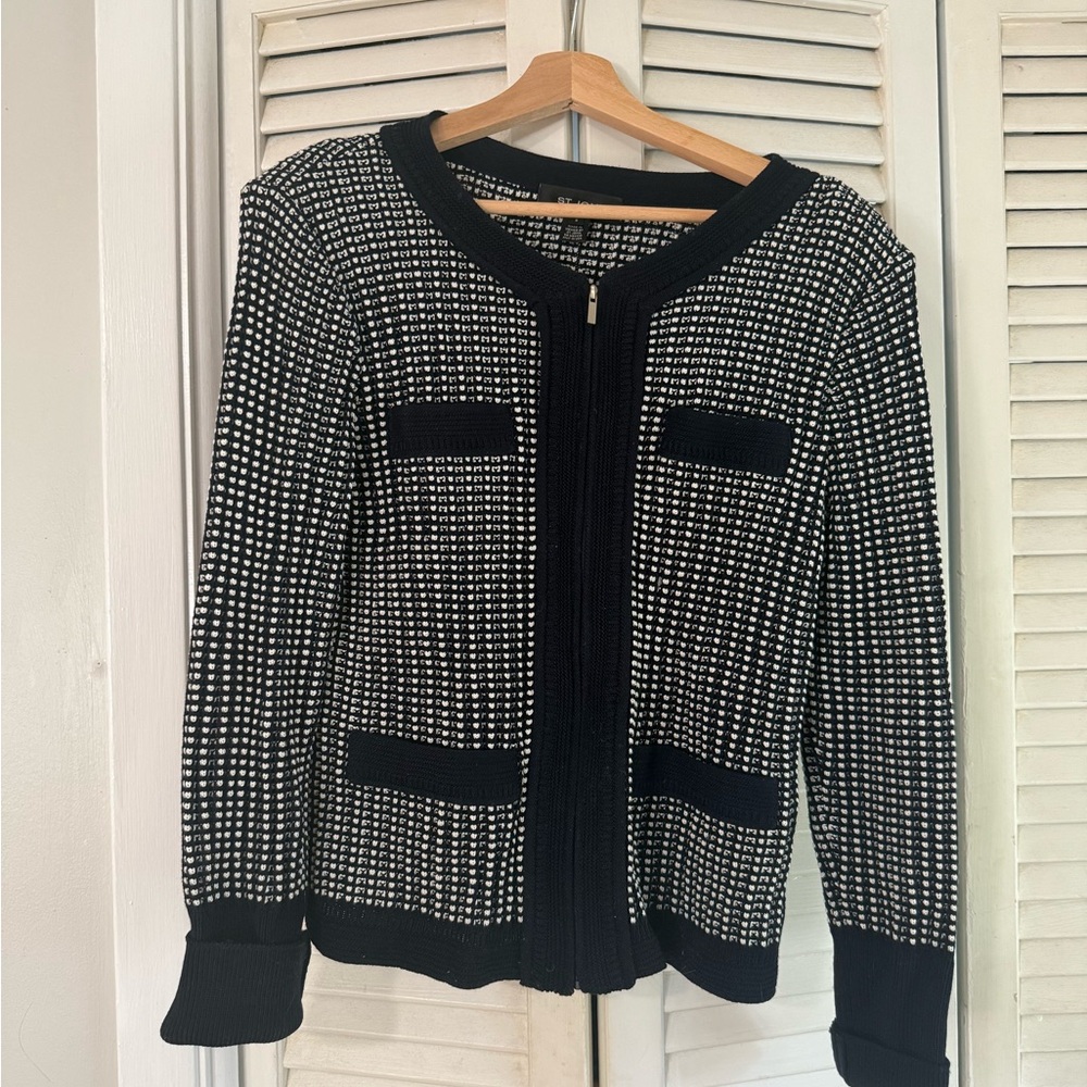 Women's navy cardigan front zip